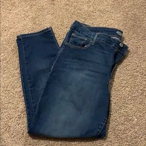 Old Navy Skinny Capri Jeans